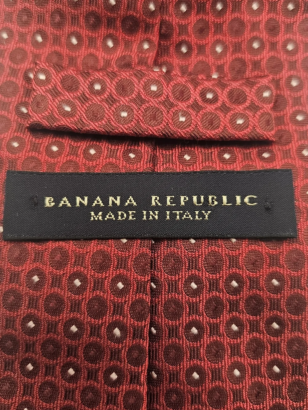 Men's Banana Republic Red Geometric MedallionSilkTie Vintage Made In Italy #4086